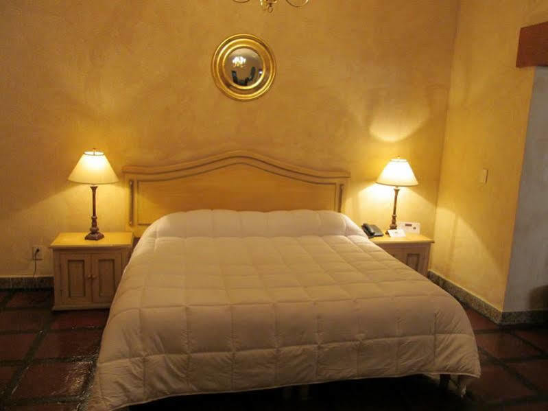 Casa Magica Hotel กัวนาฮัวโต ภายนอก รูปภาพ